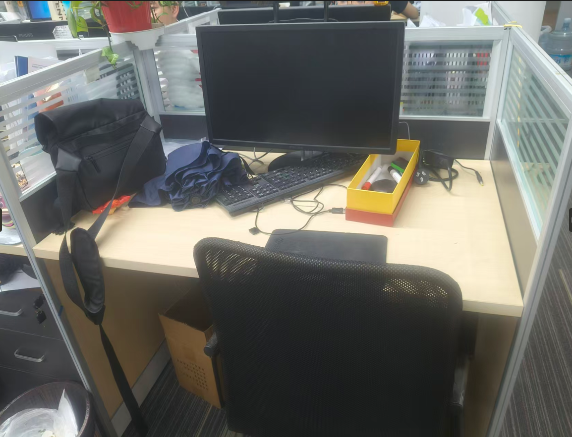 上海君高实业上门回收服务现场