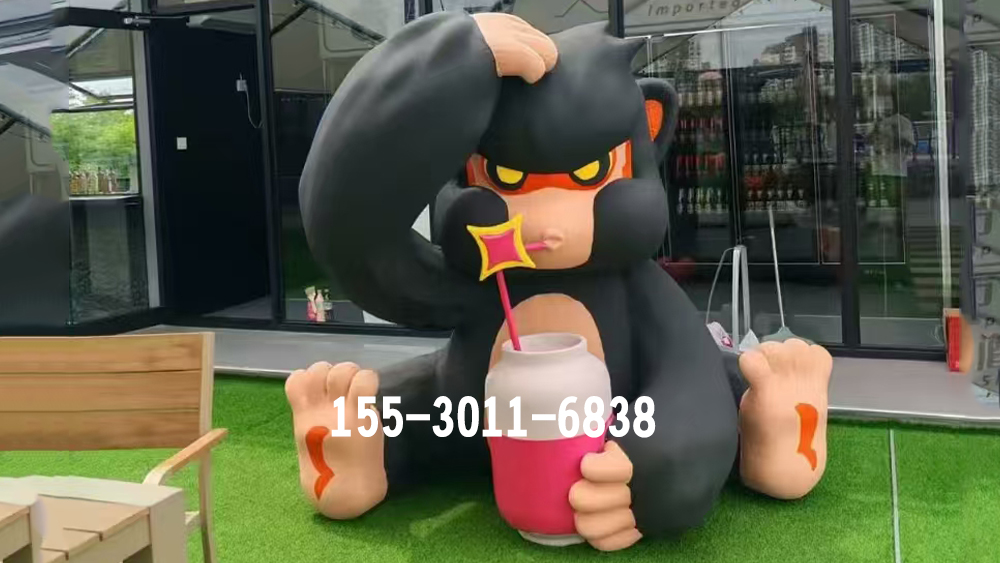 玻璃钢商业街雕塑展示