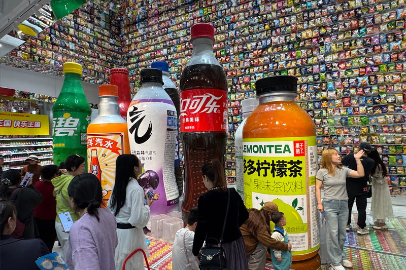 玻璃钢吉祥物安装实景案例