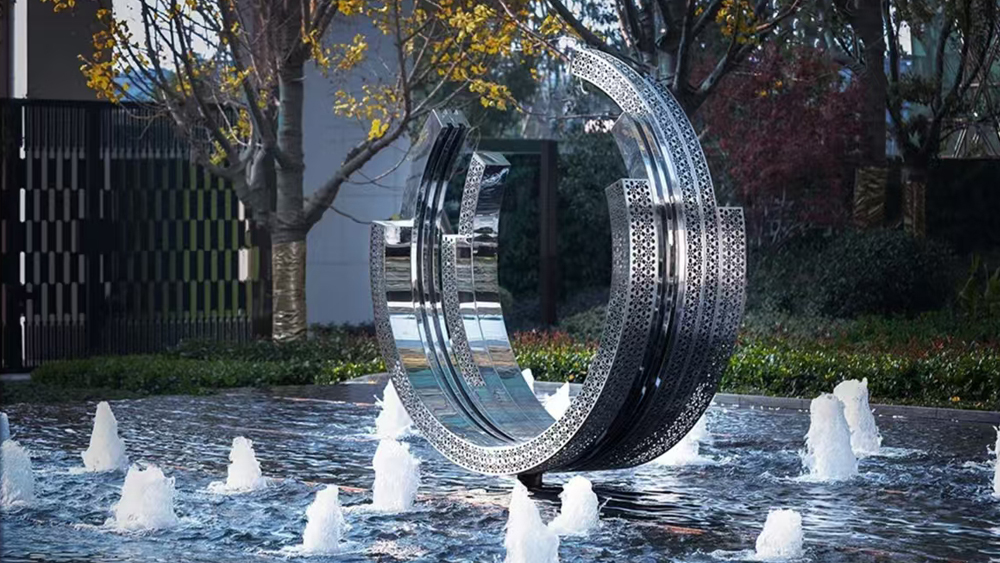 不锈钢发光雕塑展示