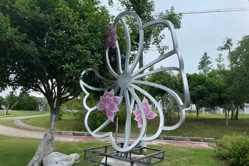 不锈钢流水雕塑落地项目展示