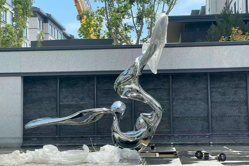 不锈钢群鹿雕塑成品展示
